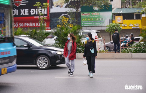 Hàng nghìn người dân mòn mỏi chờ... một cây cầu vượt đi bộ - Ảnh 4. Hàng nghìn người dân mòn mỏi chờ... một cây cầu vượt đi bộ - Ảnh 4.