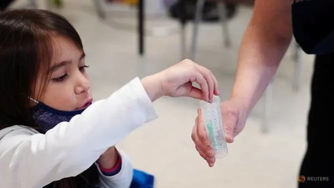 Nghiên cứu của Mỹ: Trẻ càng nhỏ càng có nhiều kháng thể mạnh với virus corona - Ảnh 1. Nghiên cứu của Mỹ: Trẻ càng nhỏ càng có nhiều kháng thể mạnh với virus corona - Ảnh 1.