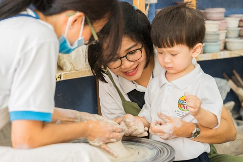 Nhìn lại một năm hoạt động của Trường Reggio Emilia Approach® đầu tiên tại Việt Nam - Ảnh 1. Nhìn lại một năm hoạt động của Trường Reggio Emilia Approach® đầu tiên tại Việt Nam - Ảnh 1.