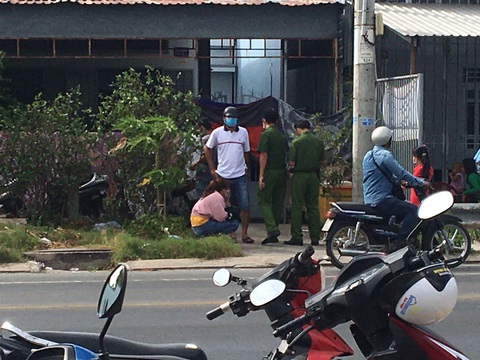 Phát hiện thi thể người phụ nữ phân hủy trong nhà - Ảnh 1. Phát hiện thi thể người phụ nữ phân hủy trong nhà - Ảnh 1.