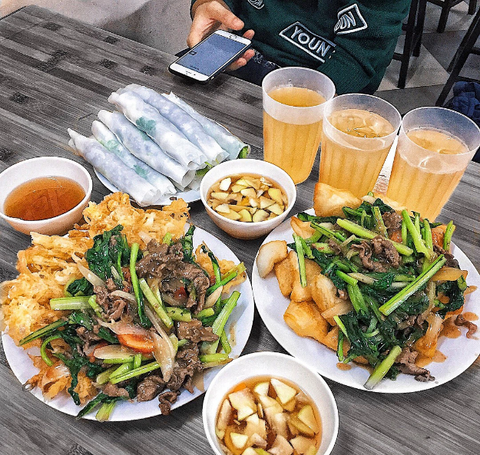 Sài Gòn cách Hà Nội 2 giờ bay và nỗi nhớ qua những món ăn - Ảnh 6. Sài Gòn cách Hà Nội 2 giờ bay và nỗi nhớ qua những món ăn - Ảnh 6.