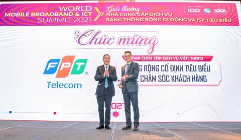 FPT Telecom nhận giải thưởng Chất lượng dịch vụ được Khách hàng hài lòng nhất - Ảnh 1. FPT Telecom nhận giải thưởng Chất lượng dịch vụ được Khách hàng hài lòng nhất - Ảnh 1.