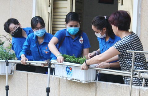 Giải thưởng Hồ Hảo Hớn và những nỗ lực tự làm mới mình - Ảnh 1. Giải thưởng Hồ Hảo Hớn và những nỗ lực tự làm mới mình - Ảnh 1.