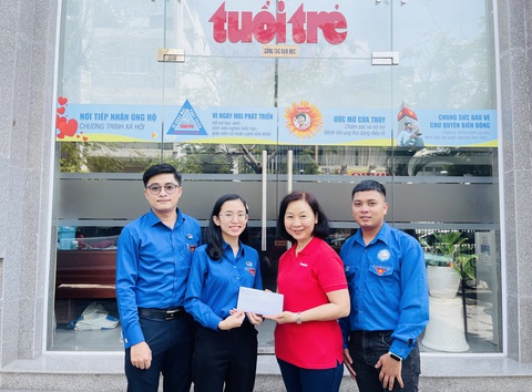 Sinh viên tổ chức nhiều hoạt động gây quỹ để Cùng Tuổi Trẻ góp vắc xin COVID-19 - Ảnh 1. Sinh viên tổ chức nhiều hoạt động gây quỹ để Cùng Tuổi Trẻ góp vắc xin COVID-19 - Ảnh 1.