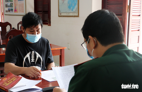 Tạm giam nhóm bao vây chốt phòng dịch biên giới Campuchia giải cứu đồng bọn - Ảnh 1. Tạm giam nhóm bao vây chốt phòng dịch biên giới Campuchia giải cứu đồng bọn - Ảnh 1.