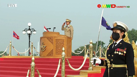 Lãnh đạo quân đội Myanmar hứa có bầu cử dân chủ, bảo vệ dân - Ảnh 6. Lãnh đạo quân đội Myanmar hứa có bầu cử dân chủ, bảo vệ dân - Ảnh 6.