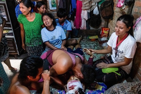 Myanmar ngày đẫm máu: Hơn 91 người biểu tình thiệt mạng - Ảnh 2. Myanmar ngày đẫm máu: Hơn 91 người biểu tình thiệt mạng - Ảnh 2.