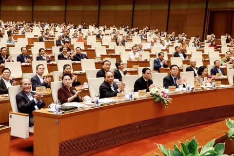 Văn kiện Đại hội XIII: Có cơ chế khuyến khích để không muốn tham nhũng, bảo vệ cán bộ dám làm - Ảnh 1. Văn kiện Đại hội XIII: Có cơ chế khuyến khích để không muốn tham nhũng, bảo vệ cán bộ dám làm - Ảnh 1.