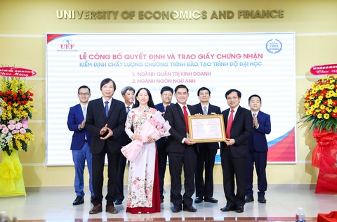 Thêm 2 ngành học của UEF đạt chuẩn kiểm định chất lượng đào tạo - Ảnh 2. Thêm 2 ngành học của UEF đạt chuẩn kiểm định chất lượng đào tạo - Ảnh 2.