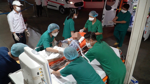 Giám đốc Bệnh viện Chợ Rẫy: Dù khỏi COVID-19 nhưng bệnh nhân 1536 vẫn còn rất nặng - Ảnh 2. Giám đốc Bệnh viện Chợ Rẫy: Dù khỏi COVID-19 nhưng bệnh nhân 1536 vẫn còn rất nặng - Ảnh 2.