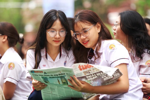 28-3 tu van tuyen sinh o hue (2) 1(read-only) 28-3 tu van tuyen sinh o hue (2) 1(read-only)