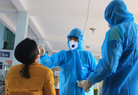 TP.HCM tìm được thêm một người nhập cảnh lậu cùng bệnh nhân 2580 - Ảnh 1. TP.HCM tìm được thêm một người nhập cảnh lậu cùng bệnh nhân 2580 - Ảnh 1.