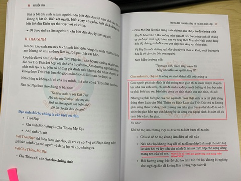 Tạm đình chỉ phát hành sách của Câu lạc bộ Tình người - Ảnh 1. Tạm đình chỉ phát hành sách của Câu lạc bộ Tình người - Ảnh 1.