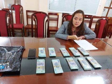 Nữ quái dựng cảnh chạy án rồi lẻn vào ôtô trộm 500 triệu đồng - Ảnh 1. Nữ quái dựng cảnh chạy án rồi lẻn vào ôtô trộm 500 triệu đồng - Ảnh 1.