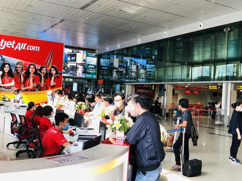 Đón du lịch hè, hàng không mở 5 đường bay mới, nâng cấp dịch vụ ẩm thực - Ảnh 1. Đón du lịch hè, hàng không mở 5 đường bay mới, nâng cấp dịch vụ ẩm thực - Ảnh 1.