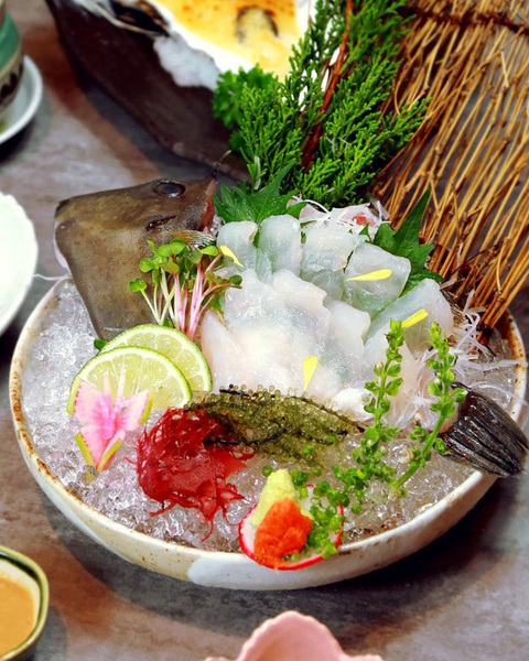 Ba loại cá nổi tiếng trong ‘ngôi chợ trăm tuổi ở Fukuoka - Ảnh 3. Ba loại cá nổi tiếng trong ‘ngôi chợ trăm tuổi ở Fukuoka - Ảnh 3.