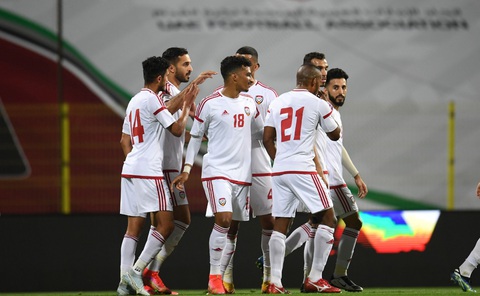 Vùi dập Ấn Độ 6-0, tuyển UAE gửi tin nhắn tới ông Park - Ảnh 1. Vùi dập Ấn Độ 6-0, tuyển UAE gửi tin nhắn tới ông Park - Ảnh 1.