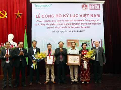 Lần đầu tiên, tổ chức kỷ lục Việt Nam trao danh hiệu “số 1” cho dược phẩm - Ảnh 1. Lần đầu tiên, tổ chức kỷ lục Việt Nam trao danh hiệu “số 1” cho dược phẩm - Ảnh 1.