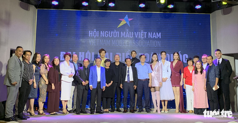 Người mẫu không muốn được gọi là chân dài - Ảnh 1. Người mẫu không muốn được gọi là chân dài - Ảnh 1.