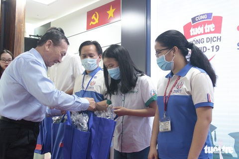 ‘Tiếp sức đến trường’ từ di nguyện của người thầy đã mất - Ảnh 6. ‘Tiếp sức đến trường’ từ di nguyện của người thầy đã mất - Ảnh 6.