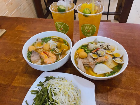 Bỏ nghề kế toán đi bán hàng rong với 250 nghìn đồng: Hành trình trở thành ông chủ - Ảnh 1. Bỏ nghề kế toán đi bán hàng rong với 250 nghìn đồng: Hành trình trở thành ông chủ - Ảnh 1.