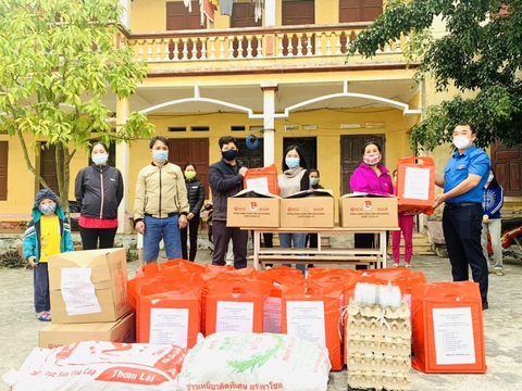 Sáng kiến phòng chống dịch, biến giấy tái chế thành giường tiện lợi - Ảnh 3. Sáng kiến phòng chống dịch, biến giấy tái chế thành giường tiện lợi - Ảnh 3.