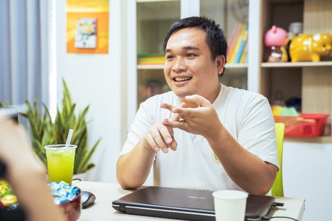 Bỏ nghề kế toán đi bán hàng rong với 250 nghìn đồng: Hành trình trở thành ông chủ - Ảnh 3. Bỏ nghề kế toán đi bán hàng rong với 250 nghìn đồng: Hành trình trở thành ông chủ - Ảnh 3.