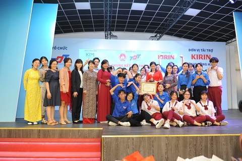 Học sinh, sinh viên thành phố với pháp luật - Khác biệt, đầy ấn tượng! - Ảnh 6. Học sinh, sinh viên thành phố với pháp luật - Khác biệt, đầy ấn tượng! - Ảnh 6.