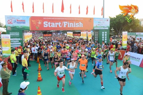 Gian lận tại giải Tiền Phong marathon, một VĐV bị tước huy chương vô địch - Ảnh 1. Gian lận tại giải Tiền Phong marathon, một VĐV bị tước huy chương vô địch - Ảnh 1.