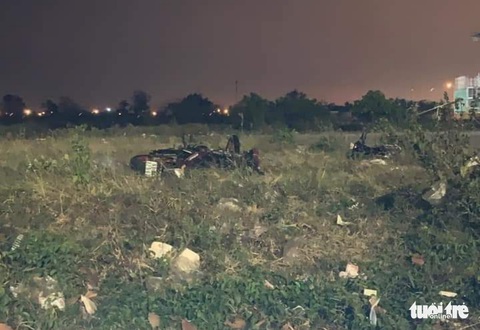 Diễn trò đua xe trái phép, 2 người tông nhau văng xa chục mét, gãy xương và giập não - Ảnh 2. Diễn trò đua xe trái phép, 2 người tông nhau văng xa chục mét, gãy xương và giập não - Ảnh 2.