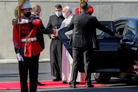 Giáo hoàng Francis đến thăm Iraq - Ảnh 5. Giáo hoàng Francis đến thăm Iraq - Ảnh 5.