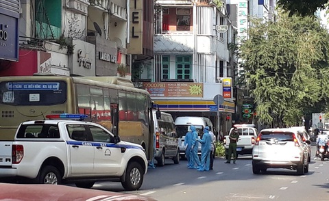 Phát hiện 35 người Trung Quốc nghi nhập cảnh trái phép, phong tỏa khách sạn ở quận 1 - Ảnh 1. Phát hiện 35 người Trung Quốc nghi nhập cảnh trái phép, phong tỏa khách sạn ở quận 1 - Ảnh 1.