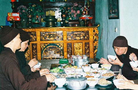 Nhớ cỗ chay chùa Phụng Thánh - Ảnh 3. Nhớ cỗ chay chùa Phụng Thánh - Ảnh 3.