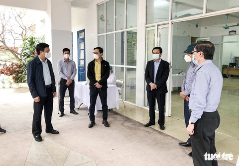Điểm tiêm vắc xin ngừa COVID-19 ở Hải Dương trước giờ G - Ảnh 2. Điểm tiêm vắc xin ngừa COVID-19 ở Hải Dương trước giờ G - Ảnh 2.