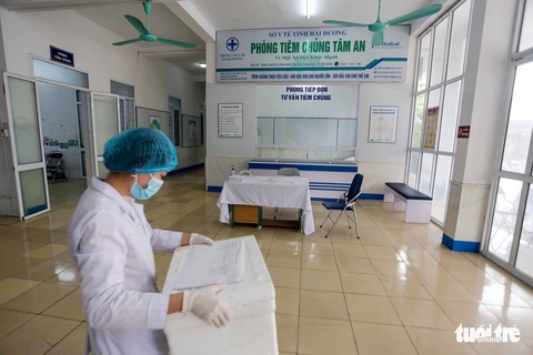 Điểm tiêm vắc xin ngừa COVID-19 ở Hải Dương trước giờ G - Ảnh 1. Điểm tiêm vắc xin ngừa COVID-19 ở Hải Dương trước giờ G - Ảnh 1.