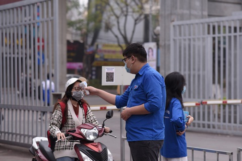 Hà Nội: Hàng loạt đại học cho sinh viên trở lại trường vào ngày mai 15-3 - Ảnh 1. Hà Nội: Hàng loạt đại học cho sinh viên trở lại trường vào ngày mai 15-3 - Ảnh 1.