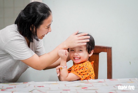 Dì ơi, con gọi dì bằng mẹ được không - Ảnh 2. Dì ơi, con gọi dì bằng mẹ được không - Ảnh 2.