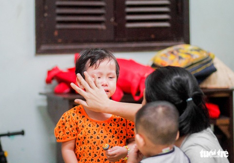Dì ơi, con gọi dì bằng mẹ được không - Ảnh 4. Dì ơi, con gọi dì bằng mẹ được không - Ảnh 4.
