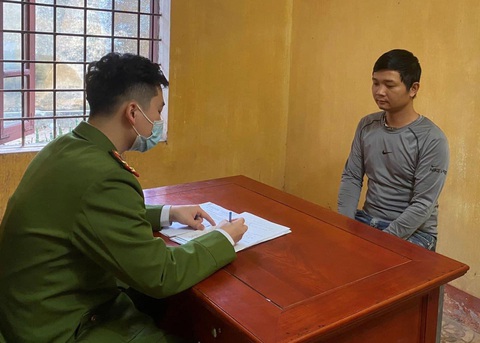 Khởi tố người con trai uống rượu xong dùng gậy đánh chết bố - Ảnh 1. Khởi tố người con trai uống rượu xong dùng gậy đánh chết bố - Ảnh 1.