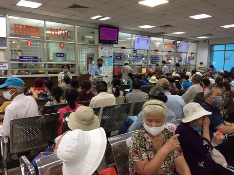 Không để 34 trạm y tế TP.HCM phải ngưng hợp đồng khám, chữa bệnh BHYT - Ảnh 1. Không để 34 trạm y tế TP.HCM phải ngưng hợp đồng khám, chữa bệnh BHYT - Ảnh 1.