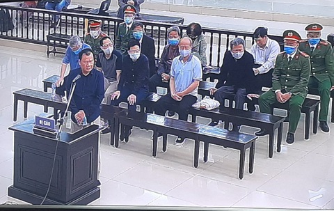 Ông Trịnh Xuân Thanh khai một nguyên lãnh đạo Tổng cục Cảnh sát cùng góp tiền mua biệt thự - Ảnh 2. Ông Trịnh Xuân Thanh khai một nguyên lãnh đạo Tổng cục Cảnh sát cùng góp tiền mua biệt thự - Ảnh 2.