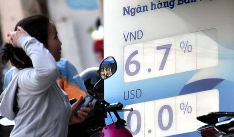 Lãi suất huy động bật tăng lại, vì sao? - Ảnh 1. Lãi suất huy động bật tăng lại, vì sao? - Ảnh 1.