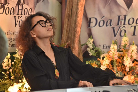 Hồng Nhung, Quang Dũng, Lân Nhã, Cẩm Vân hát ở ngôi nhà Trịnh Công Sơn từng sống - Ảnh 10. Hồng Nhung, Quang Dũng, Lân Nhã, Cẩm Vân hát ở ngôi nhà Trịnh Công Sơn từng sống - Ảnh 10.