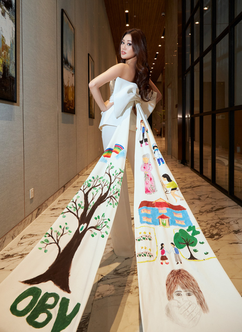 Khánh Vân đưa dự án bảo vệ trẻ em bị xâm hại đến Miss Universe - Ảnh 2. Khánh Vân đưa dự án bảo vệ trẻ em bị xâm hại đến Miss Universe - Ảnh 2.