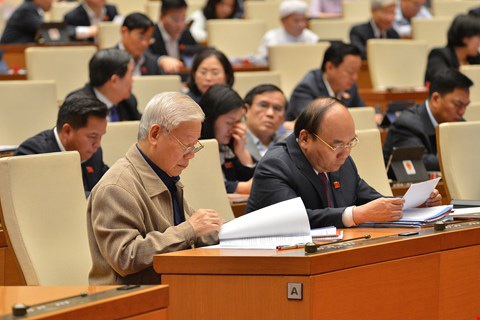 Ông Nguyễn Xuân Phúc thực hiện nhiệm vụ, quyền hạn Thủ tướng đến khi bầu được Thủ tướng mới - Ảnh 1. Ông Nguyễn Xuân Phúc thực hiện nhiệm vụ, quyền hạn Thủ tướng đến khi bầu được Thủ tướng mới - Ảnh 1.