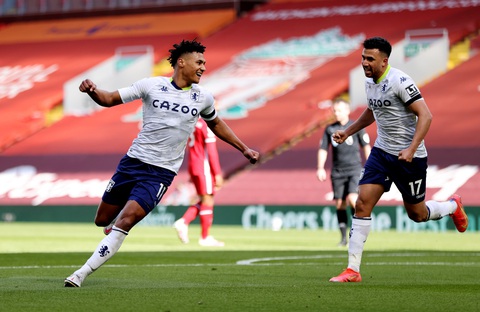Thắng nghẹt thở Aston Villa, Liverpool vào top 4 - Ảnh 2. Thắng nghẹt thở Aston Villa, Liverpool vào top 4 - Ảnh 2.
