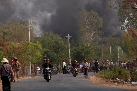 Myanmar tuyên án tử hình 19 người vì giết phụ tá một đại úy - Ảnh 1. Myanmar tuyên án tử hình 19 người vì giết phụ tá một đại úy - Ảnh 1.