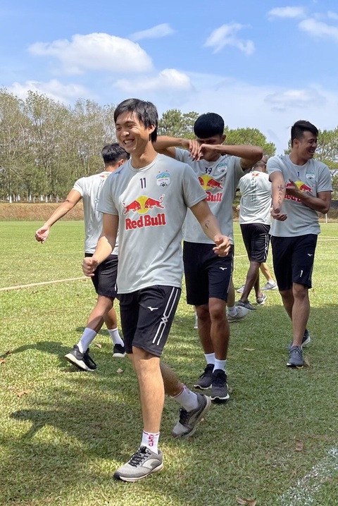 V-League 2021: Tuấn Anh quay lại tập luyện - Ảnh 2. V-League 2021: Tuấn Anh quay lại tập luyện - Ảnh 2.