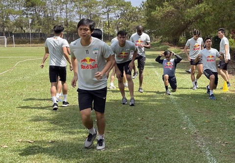 V-League 2021: Tuấn Anh quay lại tập luyện - Ảnh 1. V-League 2021: Tuấn Anh quay lại tập luyện - Ảnh 1.