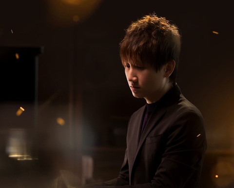 Hứa Kim Tuyền tự hát Sài Gòn đau lòng quá: Nhạc sĩ bây giờ ham cầm mic? - Ảnh 7. Hứa Kim Tuyền tự hát Sài Gòn đau lòng quá: Nhạc sĩ bây giờ ham cầm mic? - Ảnh 7.